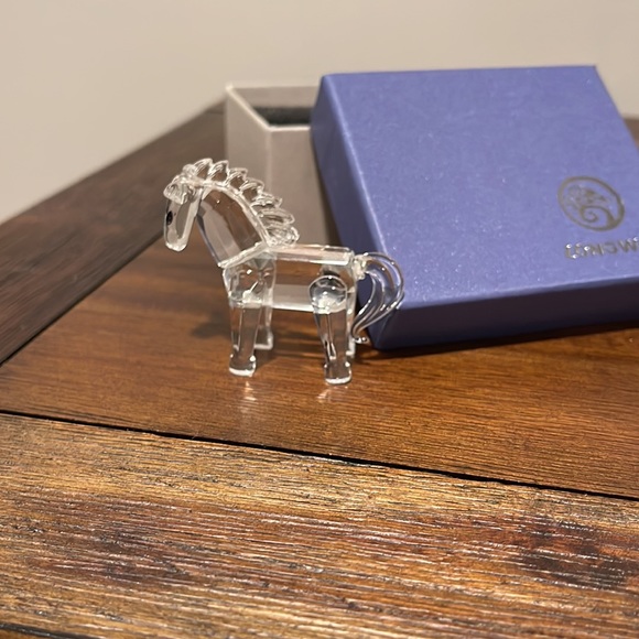 Longwin Crystal - Picture 3 of 4